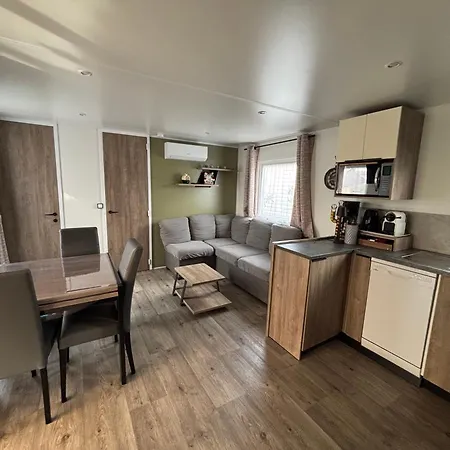 Mobil Recent Climatise Avec Terrasse-frejus Fréjus