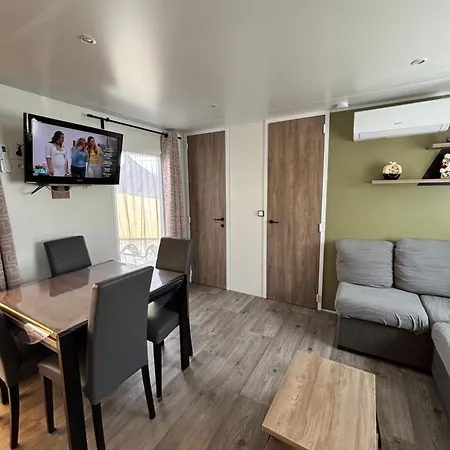 Kemping Mobil Recent Climatise Avec Terrasse-frejus *