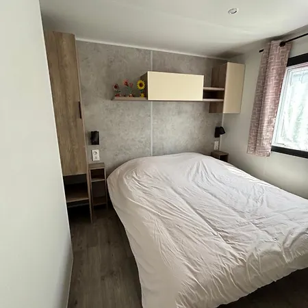 Kemping Mobil Recent Climatise Avec Terrasse-frejus