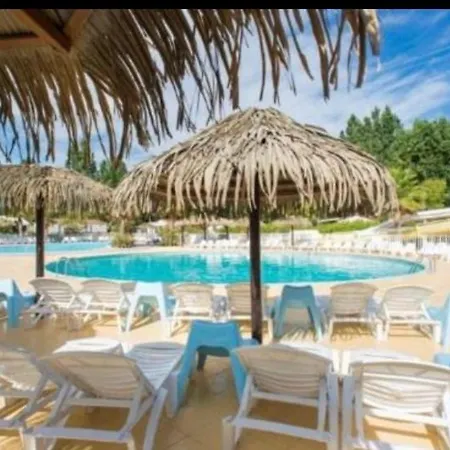 Mobil Recent Climatise Avec Terrasse-frejus Fréjus